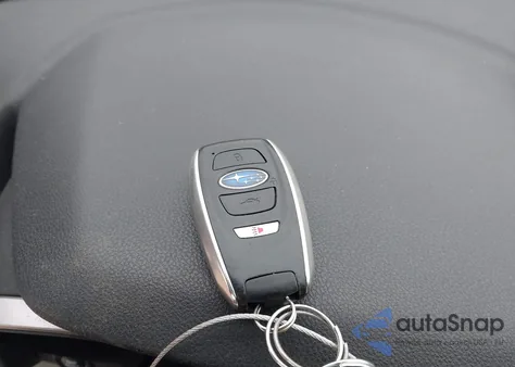 2019 Subaru Ascent Touring z USA, uszkodzony, nr VIN 4S4WMARD9K3417107